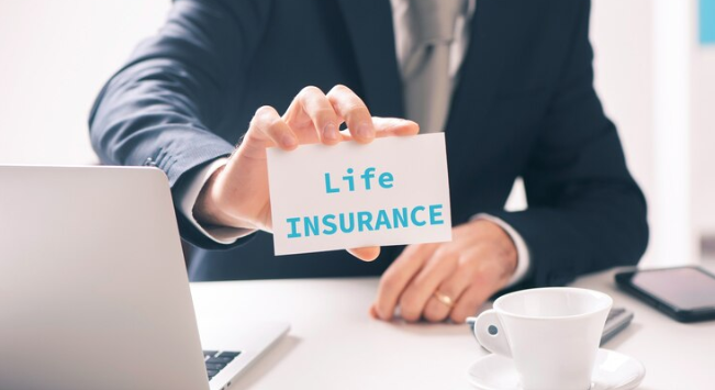 Reasons why you should consider life insurance at every age